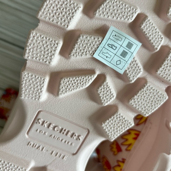 Skechers x Ricardo Cavolo ‘Roadies Surge’ – Tiny Flames - Picture 11 of 14